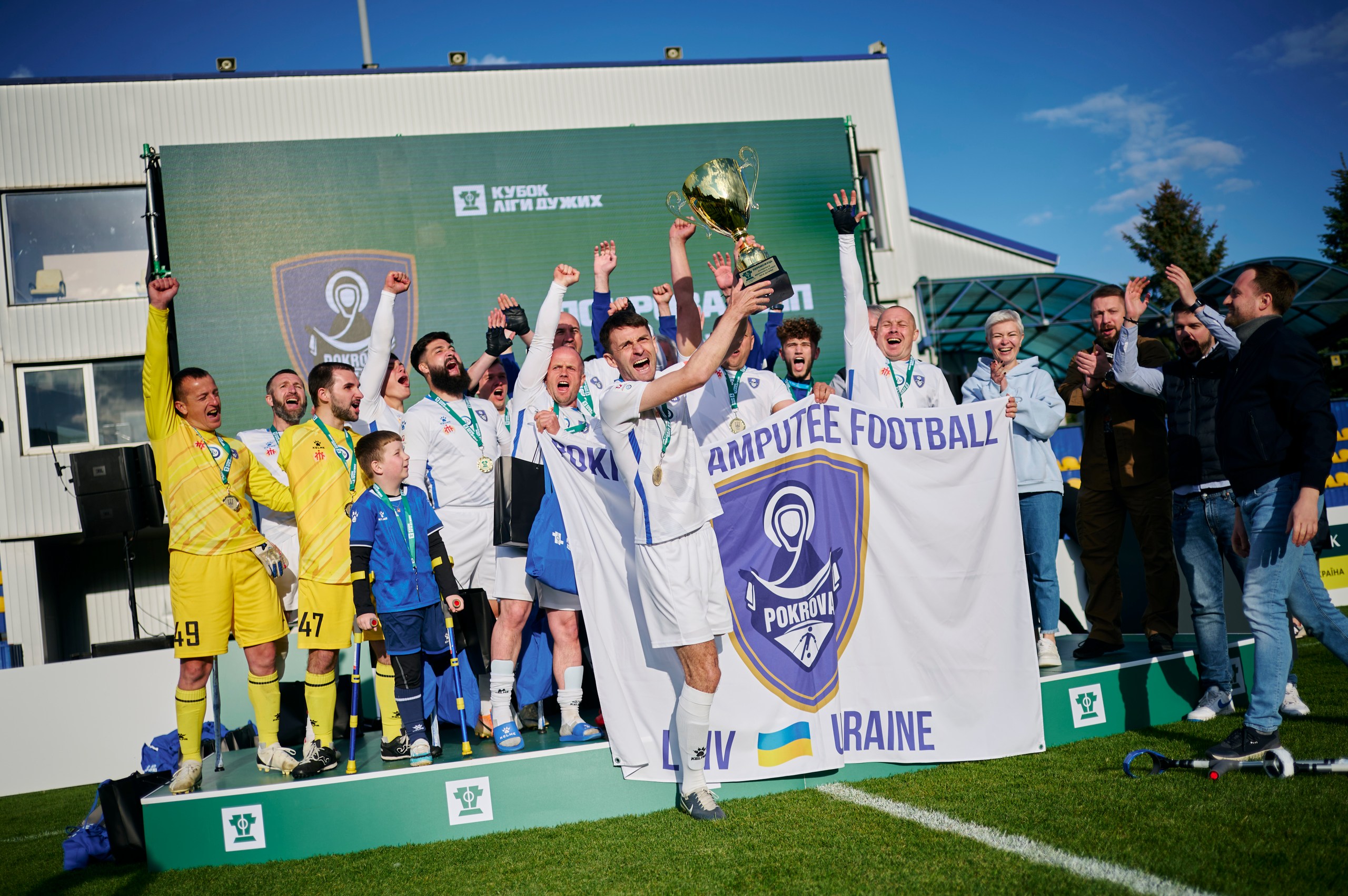 володар Весняного Кубка Ліги Дужих