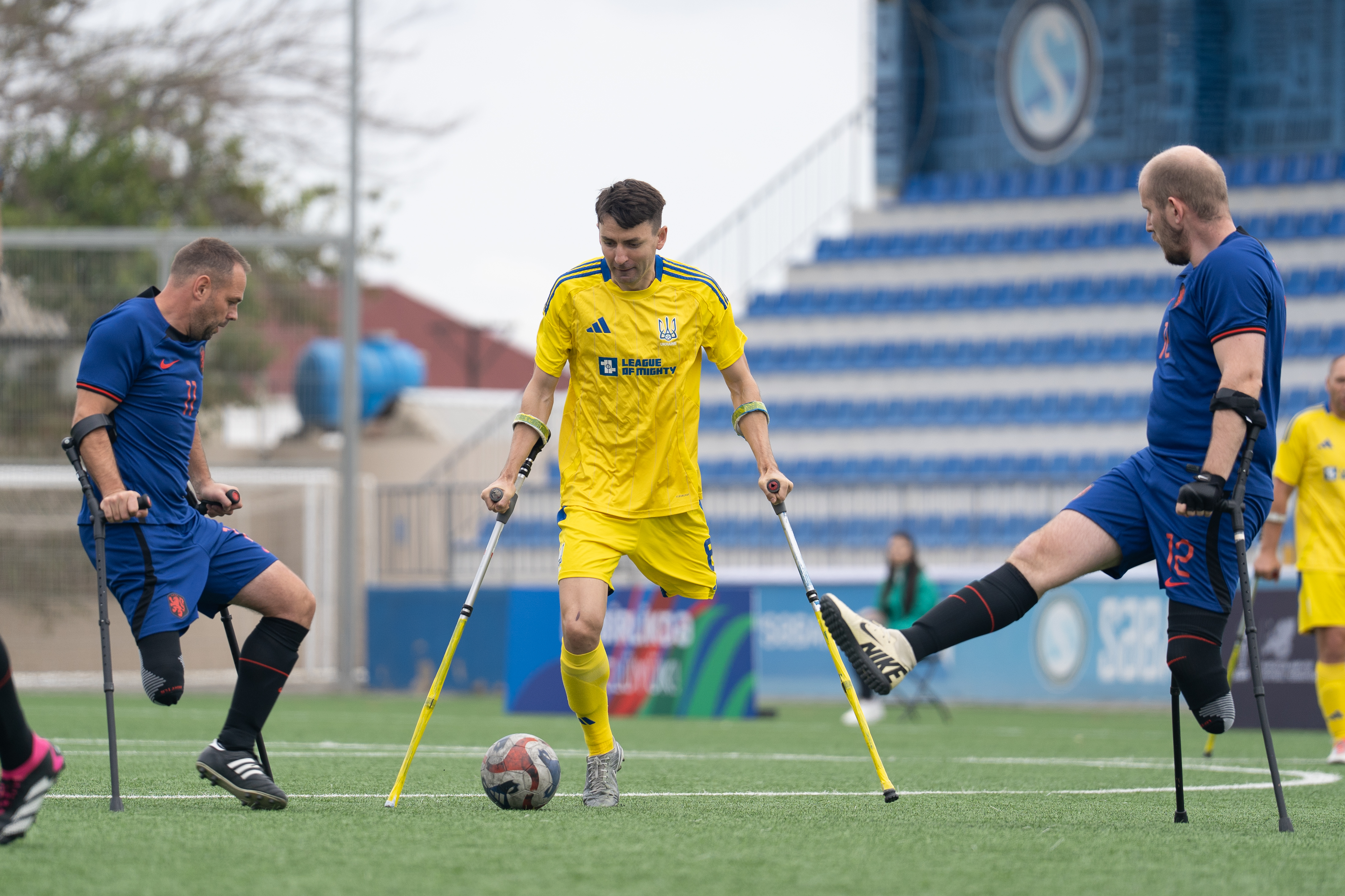 ШОООК! Валентин Осовський потрапив у збірну… “через ліжко”?!